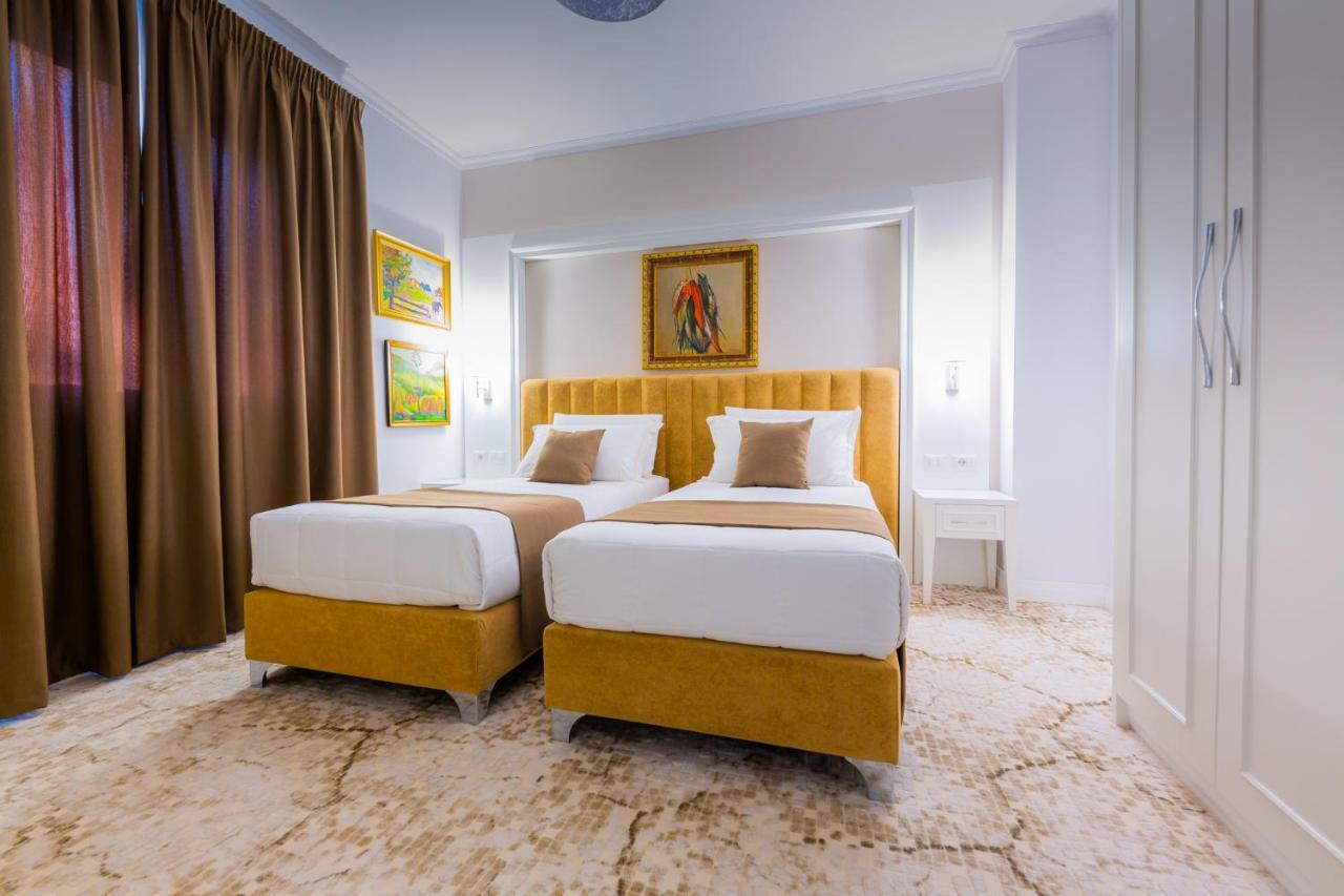 Art Hotel Tiranë Ngoại thất bức ảnh
