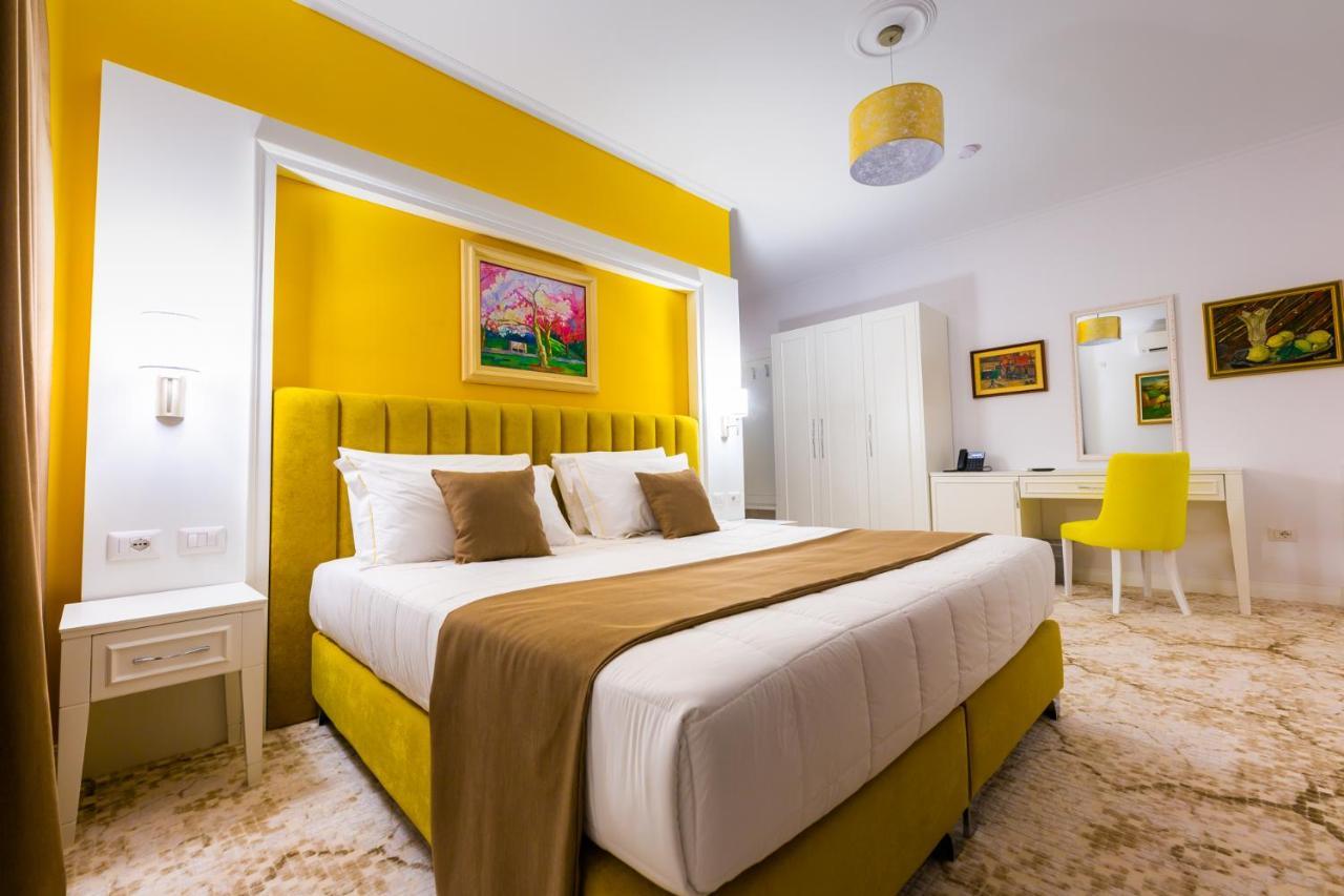 Art Hotel Tiranë Ngoại thất bức ảnh