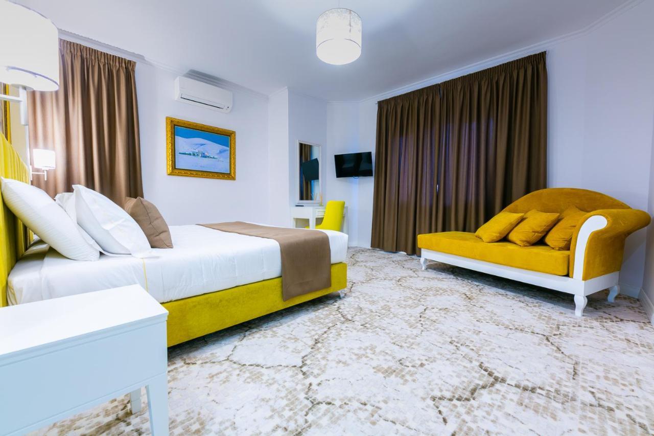Art Hotel Tiranë Ngoại thất bức ảnh